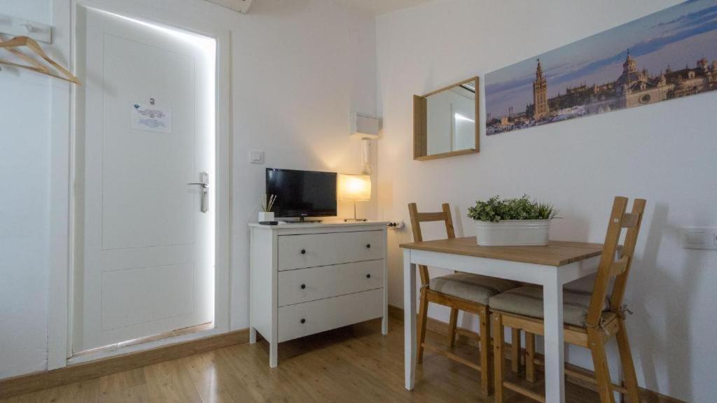 Enjoy The Alfalfa Appartement Sevilla Buitenkant foto